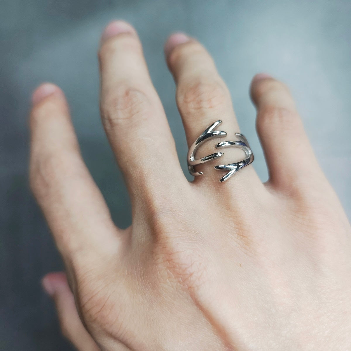 Evervine Ring