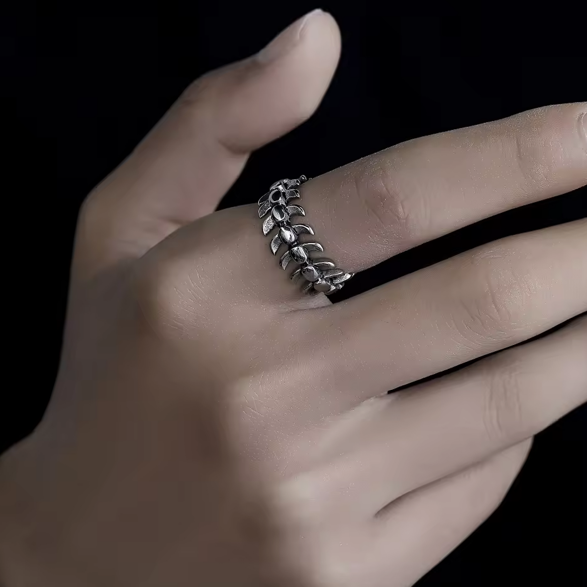 Vertebrae Ring